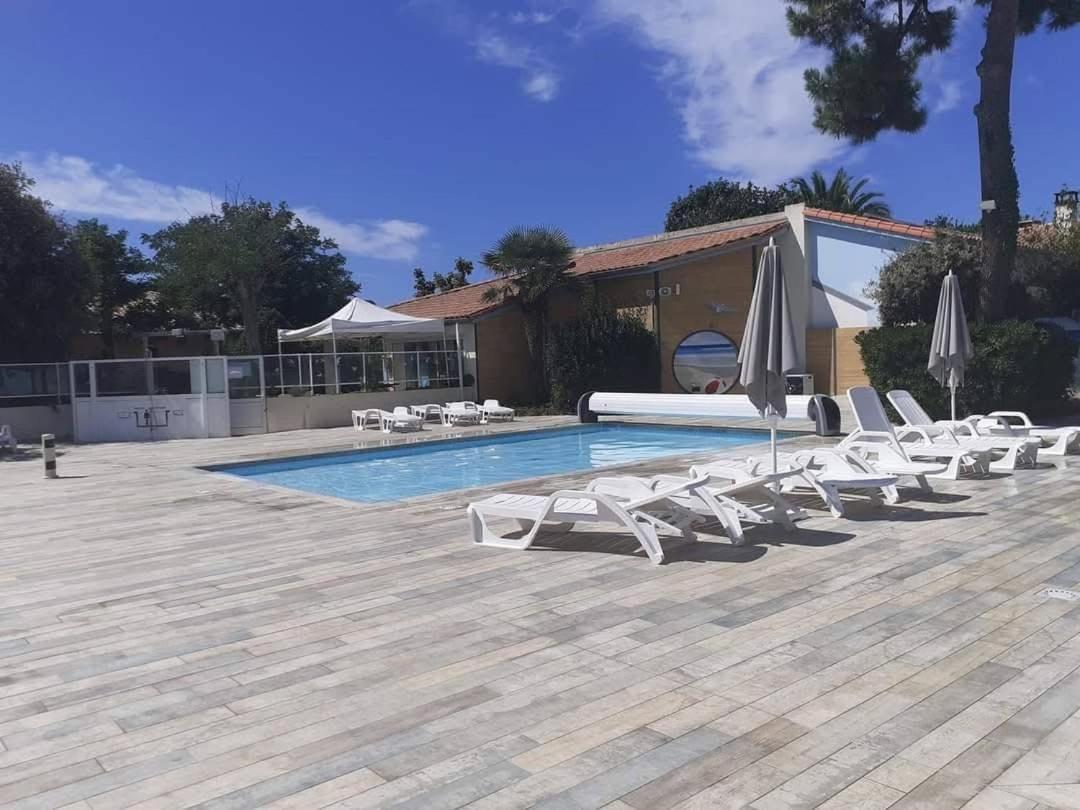 Parc Residentiel A La Cotiniere, Piscine, Proche Plage, Nature & Calme Εξωτερικό φωτογραφία